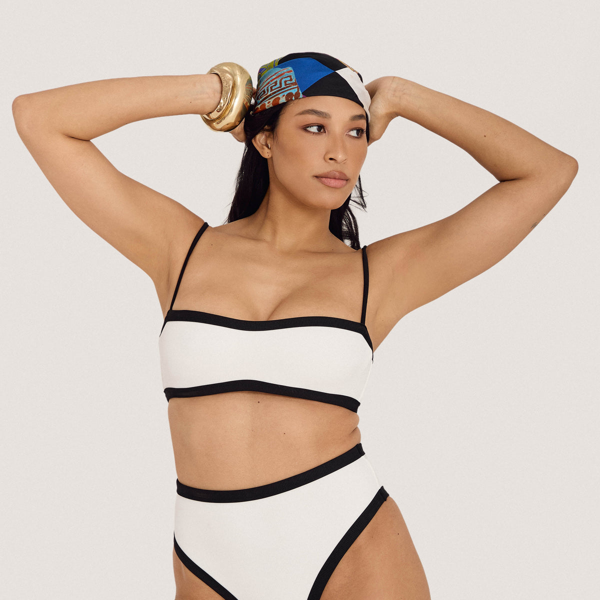 Holiday Romance / Bikini top / White + Black Rib