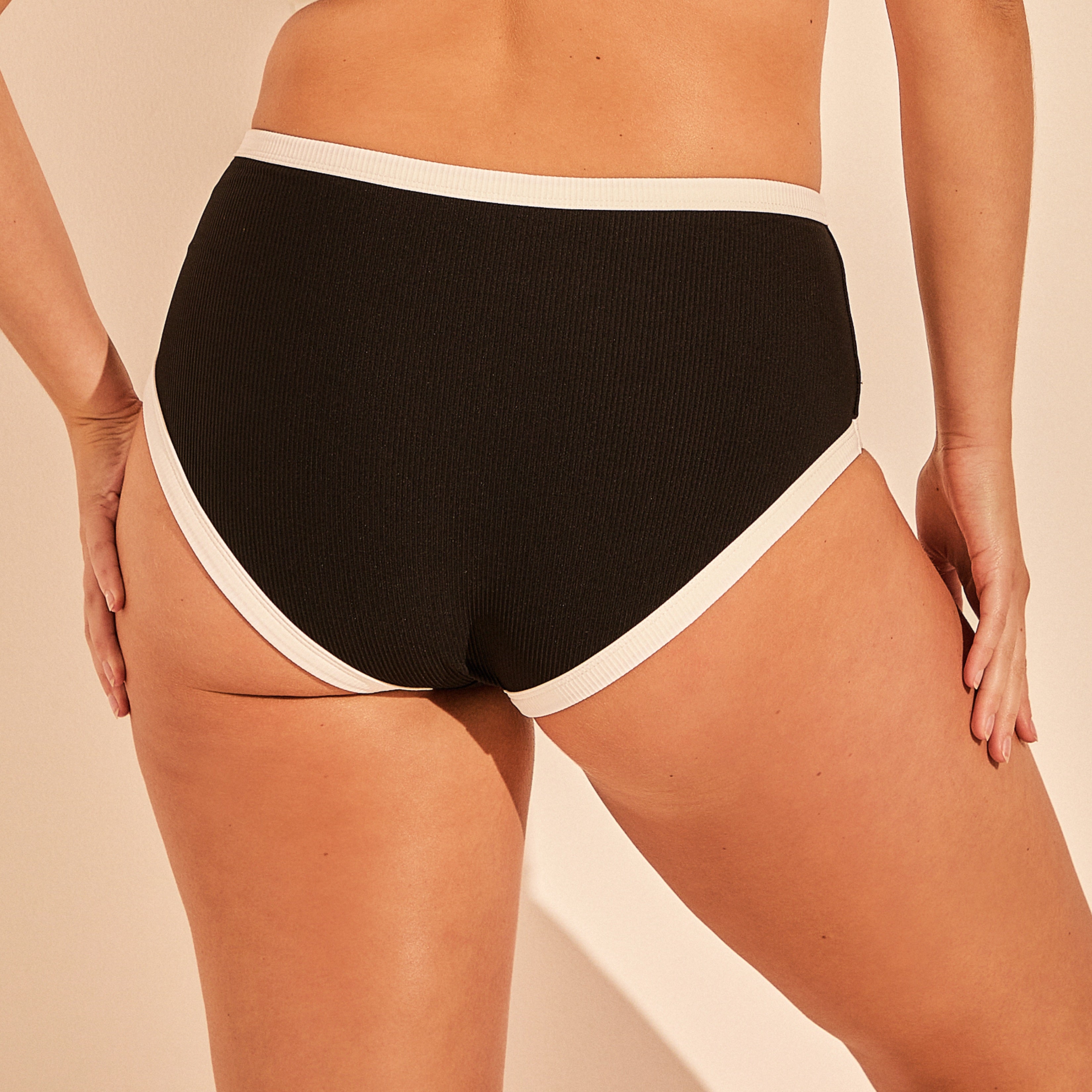 Follow The Sun / Bikini bottoms / Black + White Rib